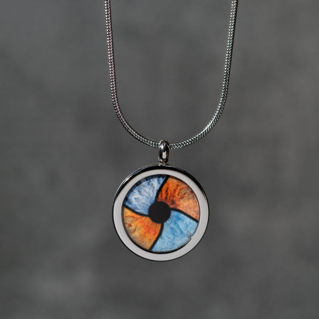 Anhänger mit 4 Iriden (Familie)