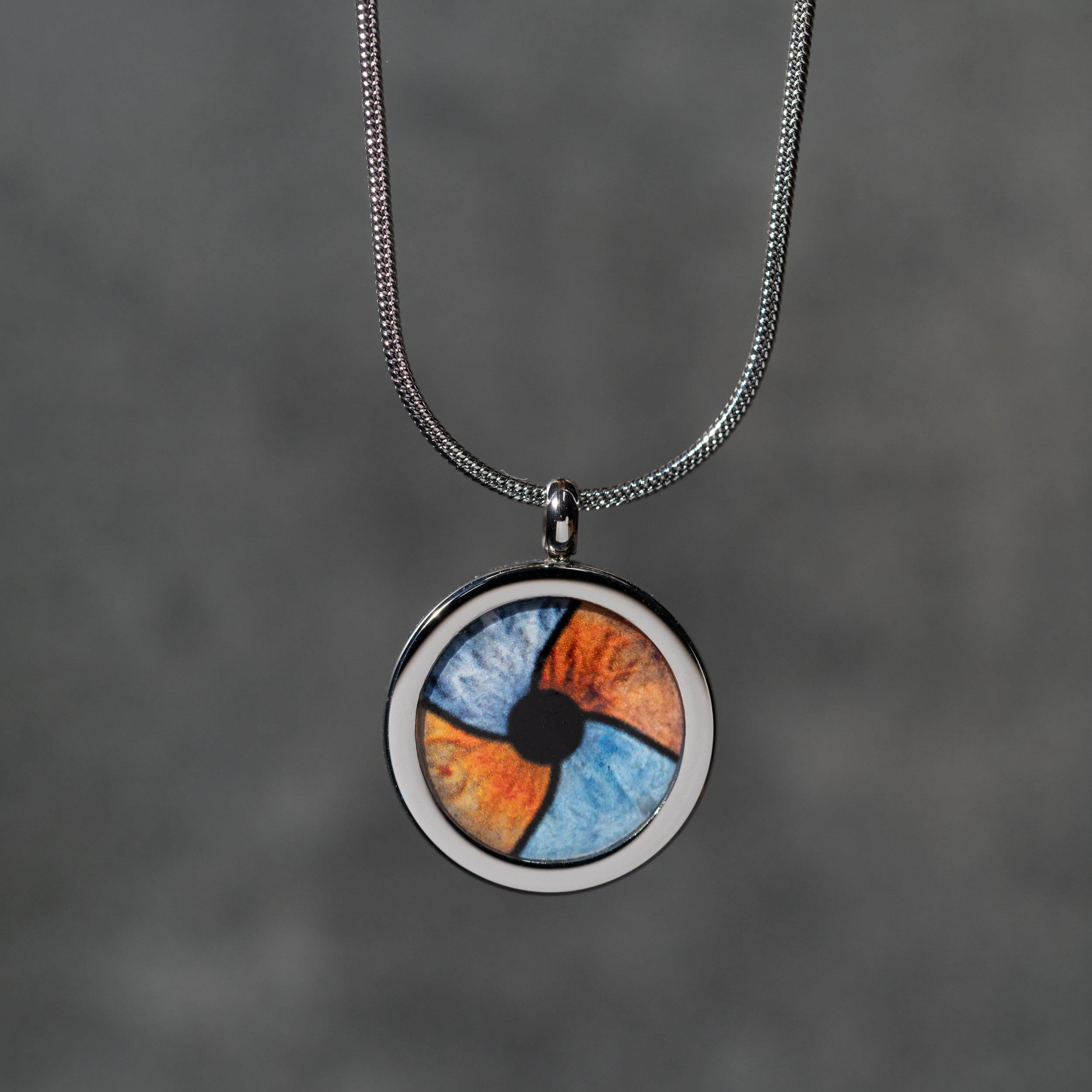 Anhänger mit 4 Iriden (Familie)